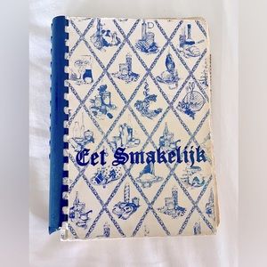Vintage 1967  Eet Smakelijk Junior Welfare League Cookbook Holland Michigan